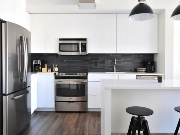 How to attract Oakville buyers - an interior image of a home in Oakville listed by Oakville real estate agent Marco Pedri.