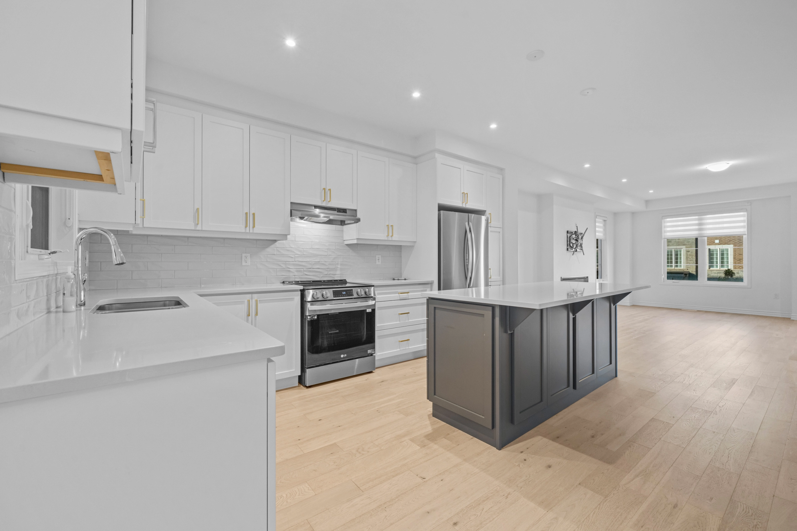 Best time to sell in Oakville. A home in Oakville that has been listed for sale by Oakville real estate agent Marco Pedri.