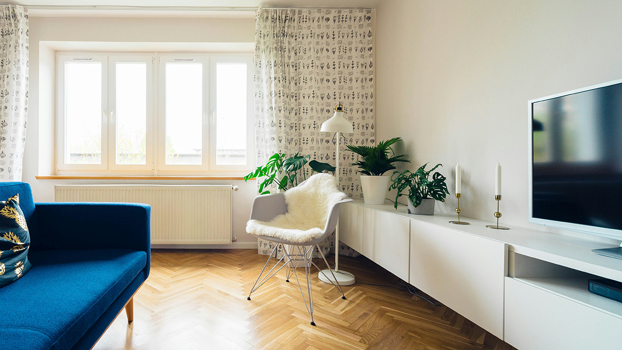 An image of an apartment in an apartment building in Oakville which is one of the best type of rentals for Oakville investors.