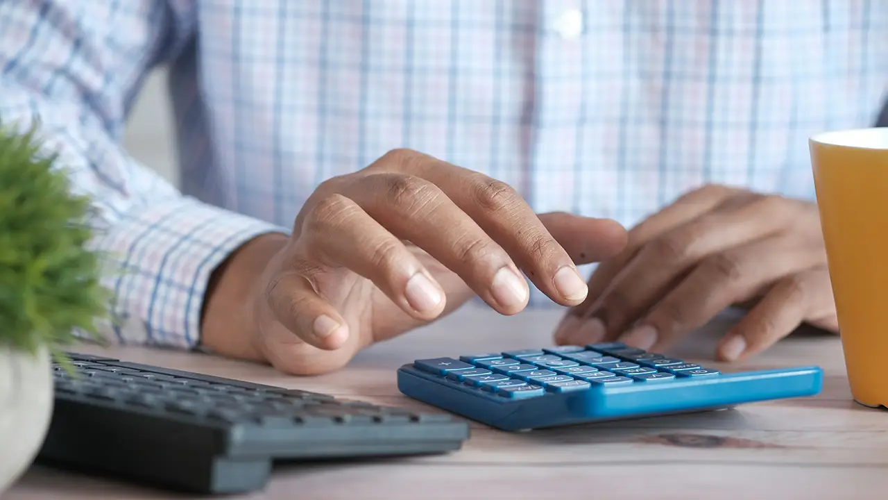 An image of a calculator to help calculate your Oakville real estate closing costs